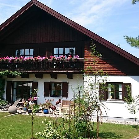 Apartment Haus Merlin Am Boeckelsberg Weimar  Exterior foto