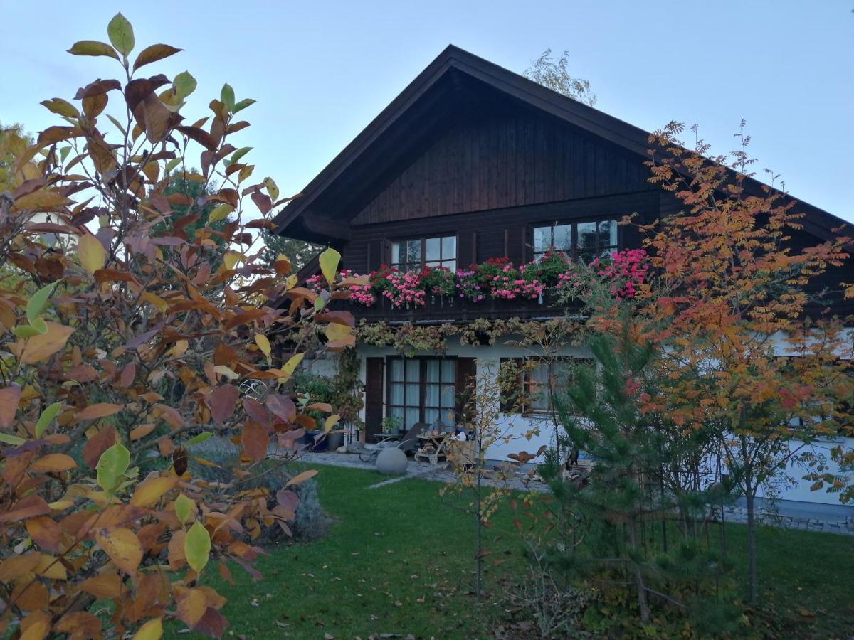 Apartment Haus Merlin Am Boeckelsberg Weimar  Exterior foto